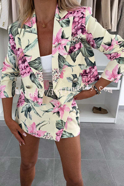 Picture Perfect Botanical Floral Print Long Sleeve Lapel Crop Blazer