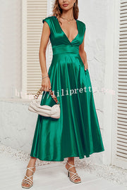 Satin Solid Color Sleeveless V-neck Pocket Maxi Dress