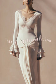 Fashion Lace Splicing Sexy V-neck Long-sleeved Slim Maxi Dress
