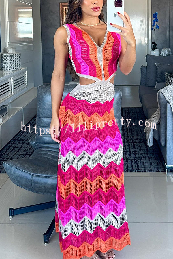 Lilipretty® Darling Perfection Knit Texture Color Block Side Waist Cutout Maxi Dress