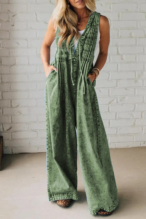 Fashionable and Casual Sleeveless V-neck Lace-up Loose Pocket Jumpsuit