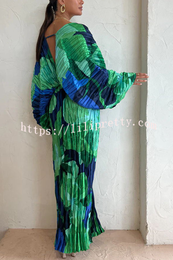 Lilipretty Tropical Oasis Capri Print Kimono Sleeve Pleated Cocoon Maxi Dress