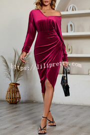 Lilipretty Foisu V Collar Solid Color Waisted Velvet Midi Dress