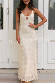 Passion and Romance Pleated Side Tie-up A-line Maxi Dress