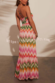 Colorful Zigzag Pattern Halter Backless Pleated Holiday Maxi Dress