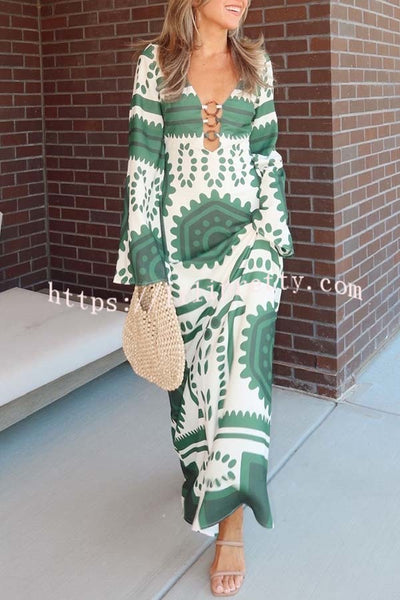 Holiday Fashion Unique Print Front Center Hollow Ring Long Sleeve Maxi Dress