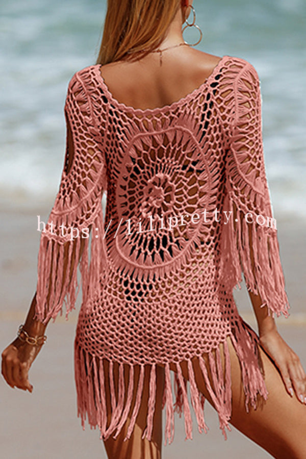 Unique Pattern Knitted Cutout Crew Neck Short Sleeved Cover Up