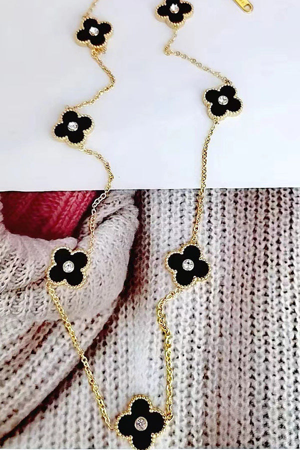 A Fresh and Elegant Lucky Four-leaf Clover Diamond Necklace