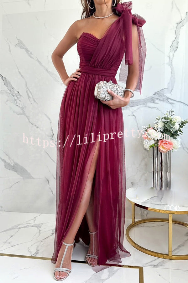 Feeling Galm Tulle Knotted One Shoulder Pleated Slit Maxi Dress