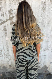 Zebra Print V-neck Short-sleeved Lace-up Top and Elastic Waist Pocket Straight-leg Pants Set