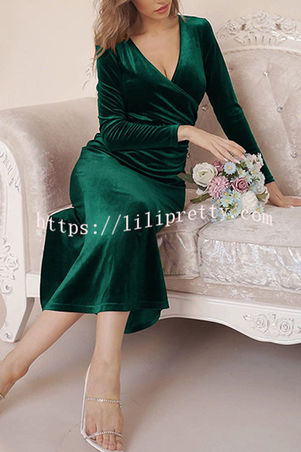 Solid Color Velvet Long Sleeve V-neck Slim Fit Fishtail Maxi Dress