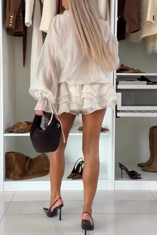 Fashionable Flower-decorated V-neck Loose Top and Elastic Waist Casual Shorts Set