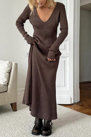 Solid Color V-neck Long-sleeved Slim-fit Elegant Knit Maxi Dress