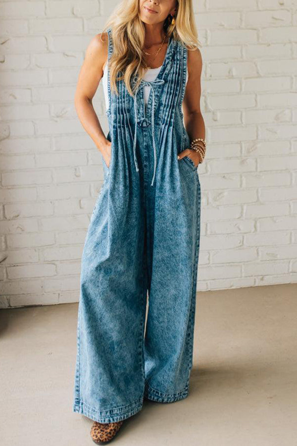 Fashionable and Casual Sleeveless V-neck Lace-up Loose Pocket Jumpsuit