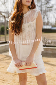 Light and Cute Tulle Lace Inner Wear High Neck Cape Top