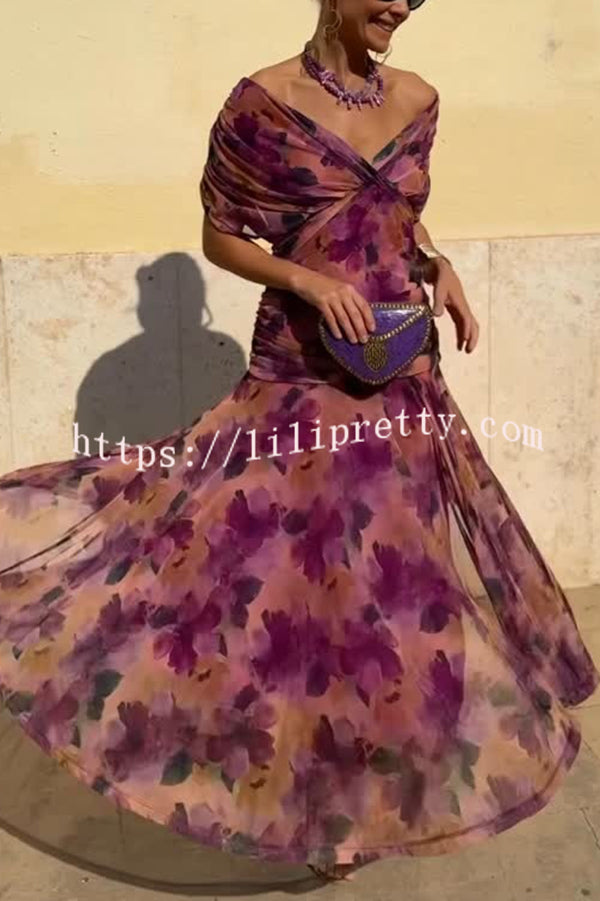 Unique Printed V-Neck Waisted Mesh Holiday Maxi Dress