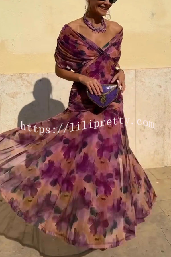 Unique Printed V-Neck Waisted Mesh Holiday Maxi Dress