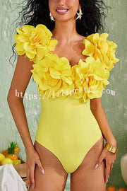 Solid Color 3D Flower Stretch One-piece Swimsuit