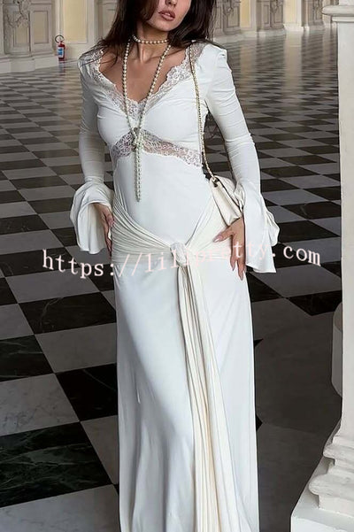 Fashion Lace Splicing Sexy V-neck Long-sleeved Slim Maxi Dress