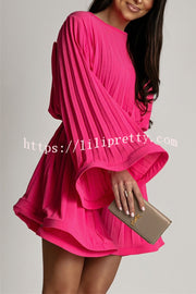 Fashion Bell Sleeve Loose Waist Tie Pleated Mini Dress